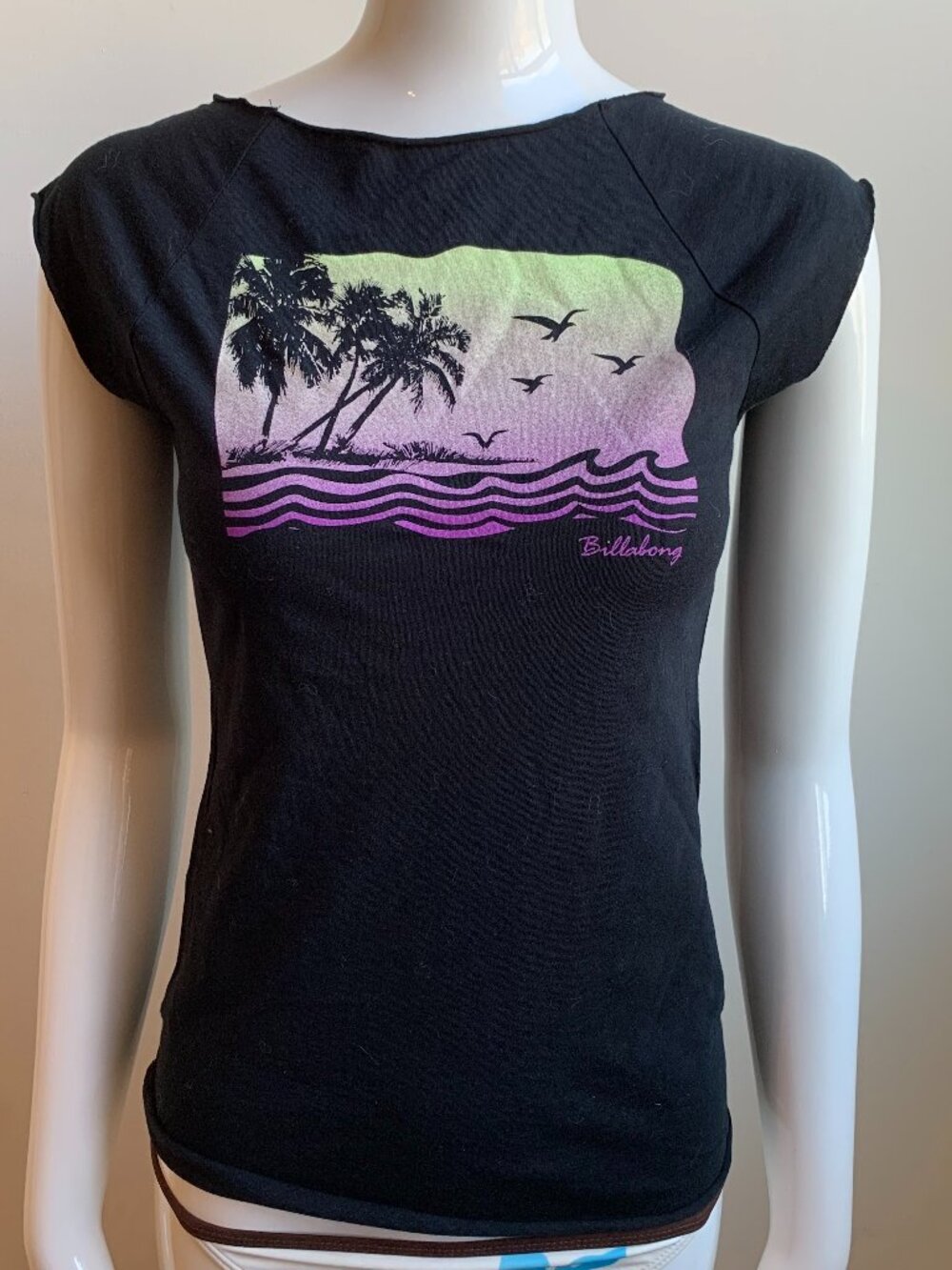 Billabong BLUE CRUSH era Vintage RARE black & purple scenic logo fitted t-shirt